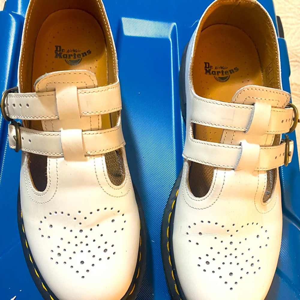 Doc Martens Mary Janes size 9